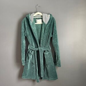 Body Wrappers Teal Hooded Robe